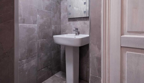 Basic Single Room, 1 Large Twin Bed