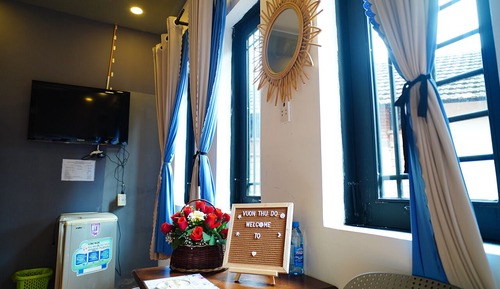 City Triple Room, Patio, Garden View