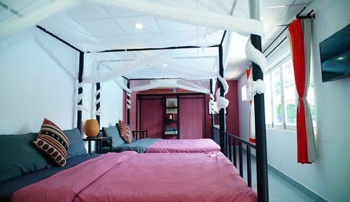 Family Quadruple Room, Patio, Pool View