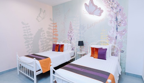 Deluxe Twin Room