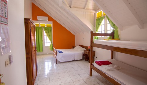 Studio, Multiple Beds, Kitchenette