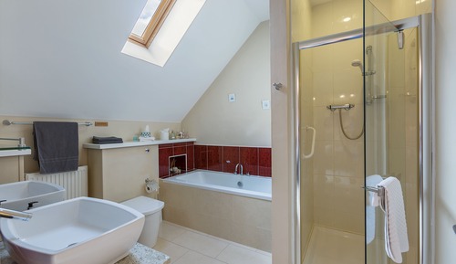 Superior Double Room, Ensuite, Garden View (Shell)