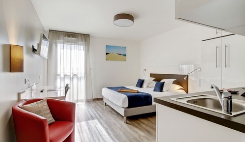 COMFORT STUDIO (DOUBLE BED)