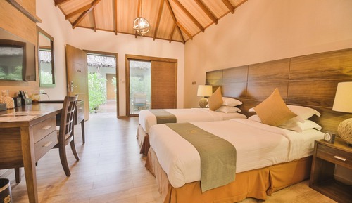 Superior Single Room, 1 King Bed, Garden View, Beachside