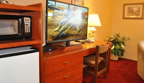 Deluxe Room, 1 King Bed (with Jacuzzi )