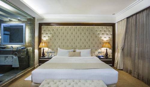 Royal Room