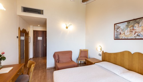 Superior Room, Balcony, Lake View