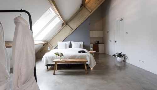 Condo, Kitchenette (Janneke)
