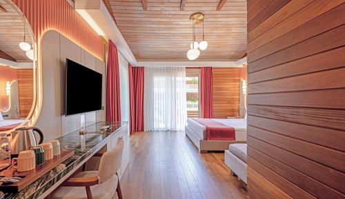 Deluxe Bungalow