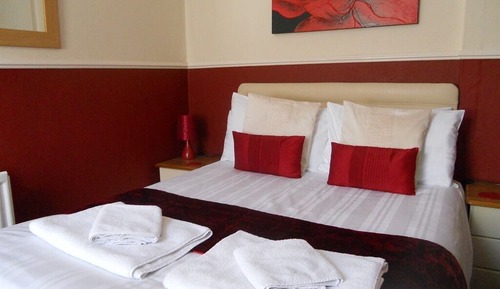 Double Room, Ensuite (Room 6)