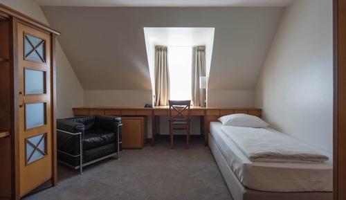 Economy Single Room
