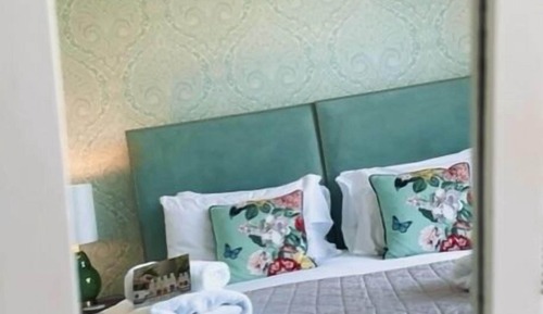Twin Room, Ensuite