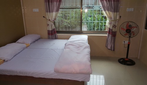 Economy Room (outside shower)