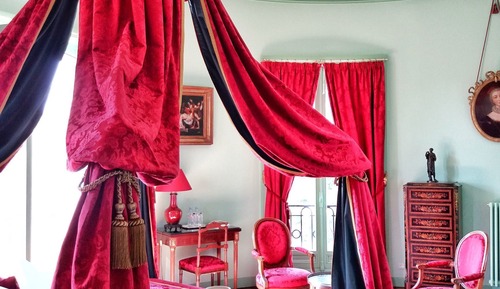 Ovale Room