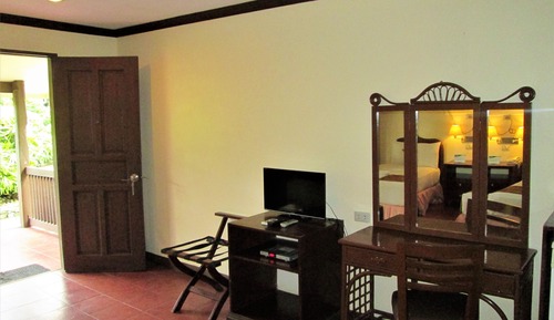 Deluxe Cabana