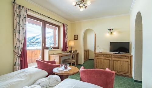Junior Suite, 2 Bedrooms, Lake View, Lakeside