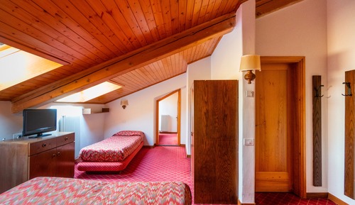 Economy Apartment, 2 Bedrooms (attic)