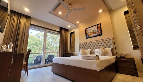 Deluxe Room, 1 Double Bed, Park View