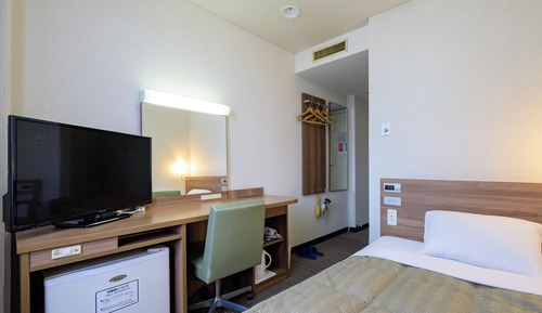 Semi Double Room