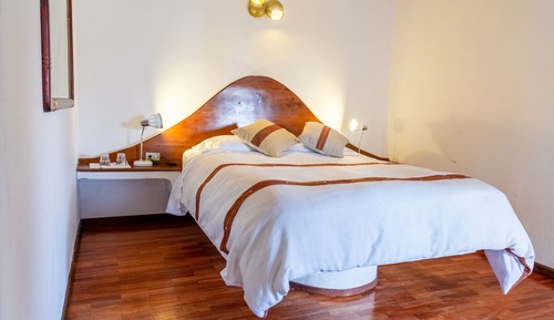 Basic Double Room, 1 Queen Bed, Non Smoking, Lake View