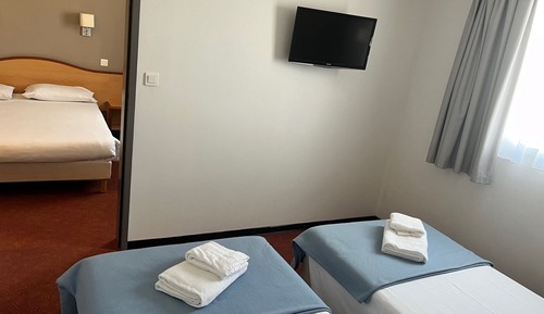 Family Room, 2 Bedrooms