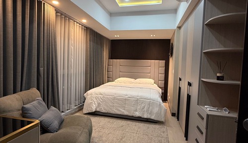 Room, 4 Bedrooms, Accessible, City View