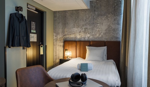 Suite, Balcony, City View