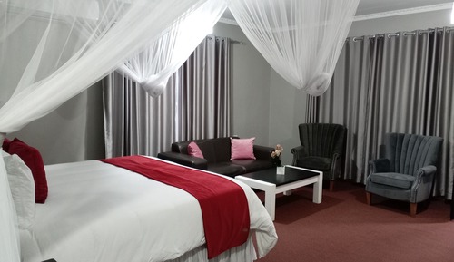 Luxury Double Room, Balcony, Garden View