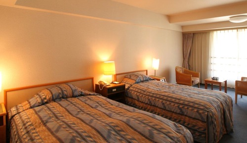 Connecting Twin Room with Shared Bathroom, Non Smoking