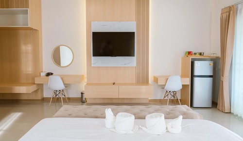 Suite, Balcony