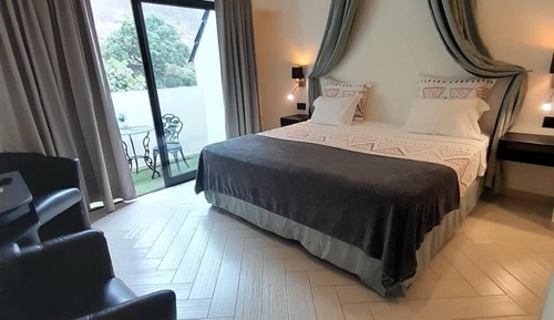 Suite, Balcony, Mountain View