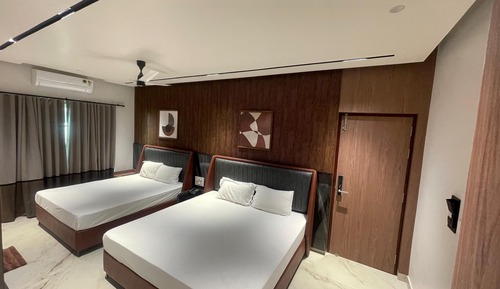 Family Suite, City View