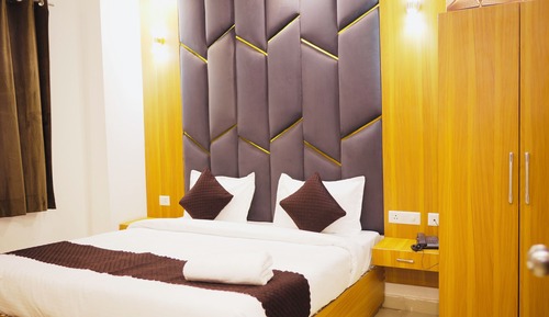 Family Double Room, City View