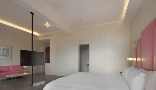 Signature Double Room, Hill View