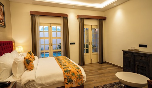 La Villa Grande The Ultimate Party Villa with Private Pool and Luxury Lounge with Pool Cabana