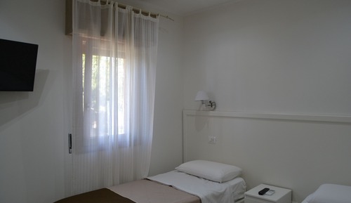 Comfort Room, Patio