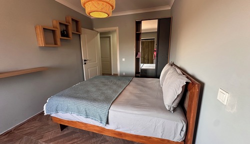 Deluxe Room with Bay Window