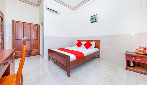 Basic Double Room Single Use, City View