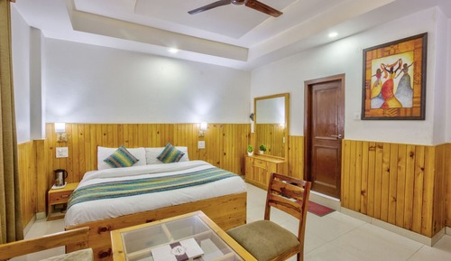 Deluxe Double Room, Balcony, Mountain View