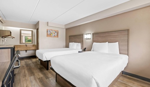 Standard Room, 2 Queen Beds, Non Smoking