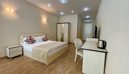 Standard Double Room, Garden View