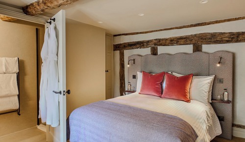 Classic Double Room