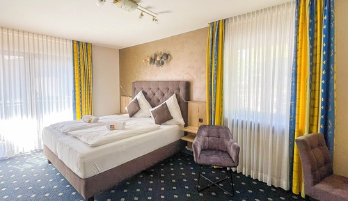 Classic Double Room, 1 Queen Bed, Balcony