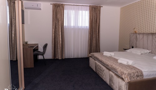Basic Triple Room, Multiple Beds
