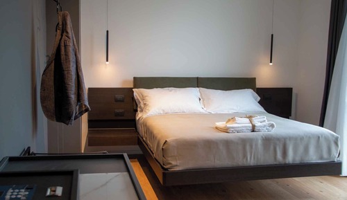 Elite Room