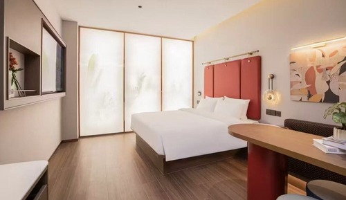 Single Room, City View