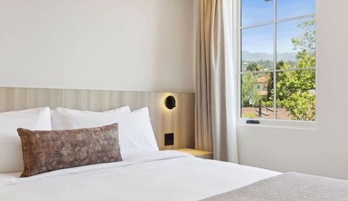 Deluxe Apartment, 1 King Bed with Sofa bed, Kitchenette, Mountain View
