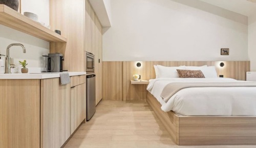 Executive Studio, 1 King Bed, Kitchenette