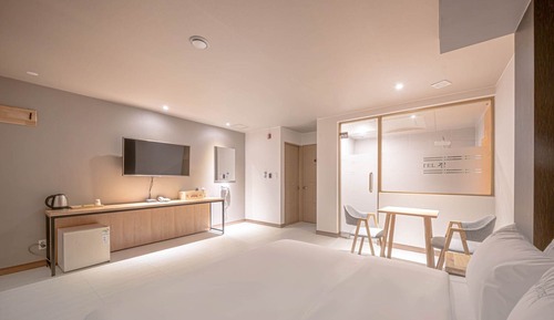 Deluxe Double Room, City View