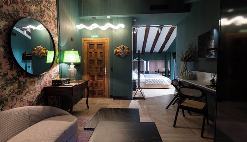 Luxury Studio Suite, City View